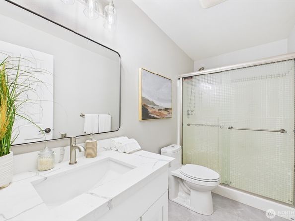 8818 230th Way NE, Redmond WA 98053