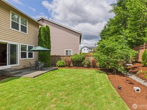 8818 230th Way NE, Redmond WA 98053
