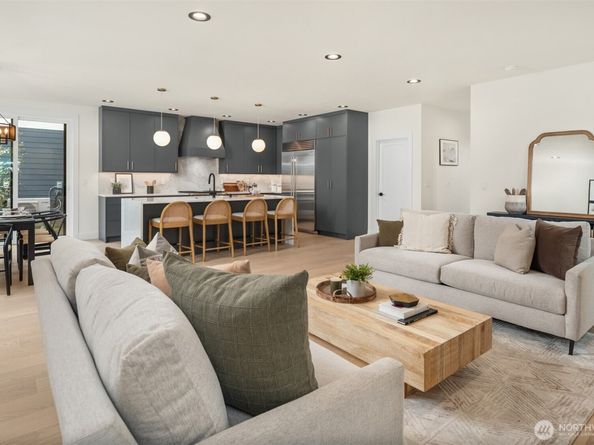 1923 3rd Street, Kirkland WA 98033