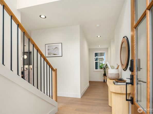 1923 3rd Street, Kirkland WA 98033