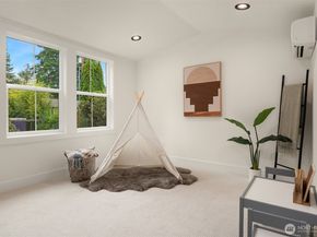 1923 3rd Street, Kirkland WA 98033