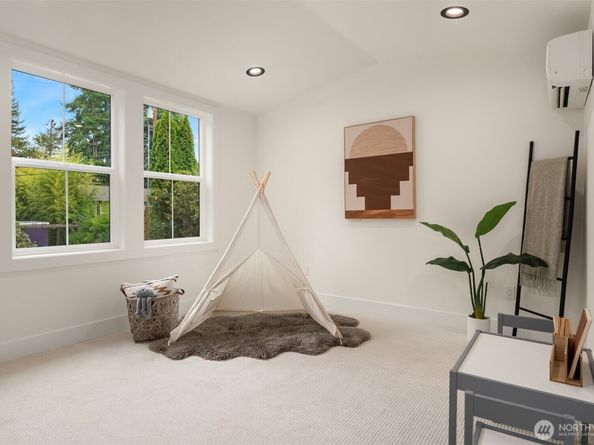 1923 3rd Street, Kirkland WA 98033