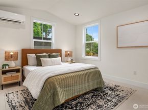 1923 3rd Street, Kirkland WA 98033