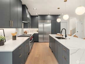 1923 3rd Street, Kirkland WA 98033