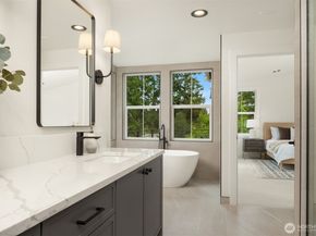 1923 3rd Street, Kirkland WA 98033