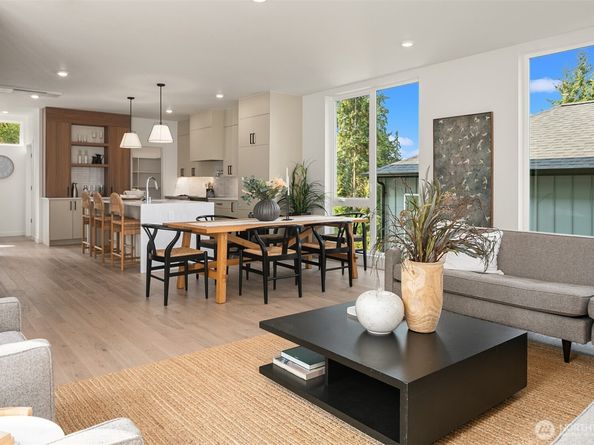 2030 NE 123rd Street, Seattle WA 98125