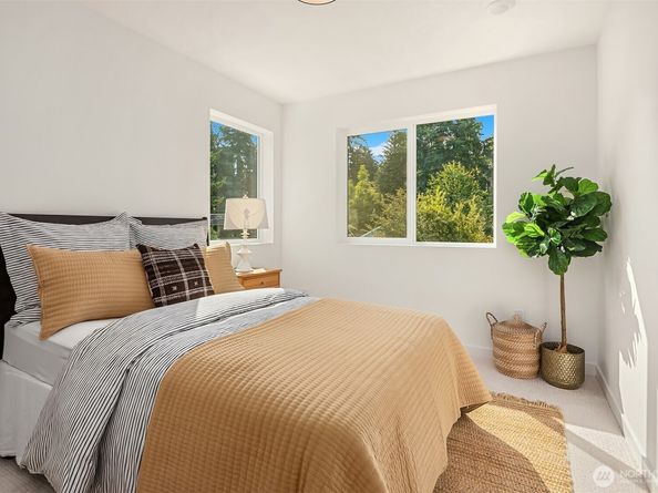 2030 NE 123rd Street, Seattle WA 98125