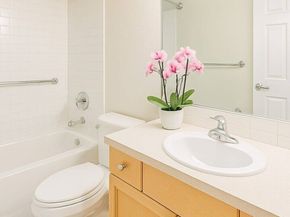 7928 NE 184th Street, Kenmore WA 98028