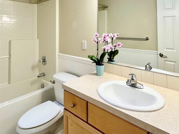 7928 NE 184th Street, Kenmore WA 98028