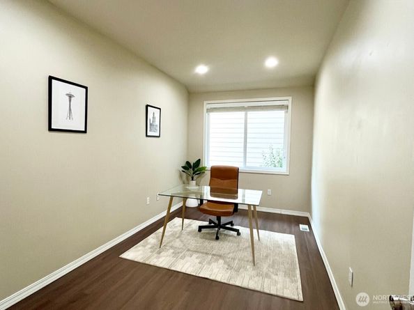 7928 NE 184th Street, Kenmore WA 98028