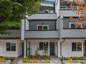 105 D NW 39th Street, Seattle WA 98107