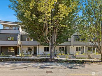 105 D NW 39th Street