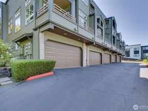 327 2nd Avenue S, Kirkland WA 98033