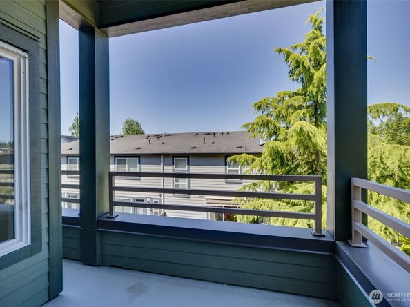 327 2nd Avenue S, Kirkland WA 98033
