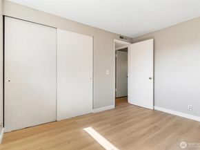 511 S 317th Street, Federal Way WA 98003