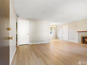 511 S 317th Street, Federal Way WA 98003