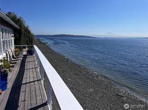 13037 SW Bachelor Road, Vashon WA 98070