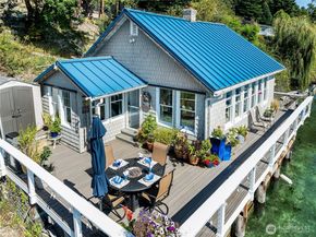 13037 SW Bachelor Road, Vashon WA 98070
