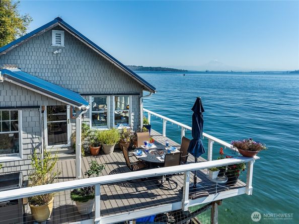 13037 SW Bachelor Road, Vashon WA 98070