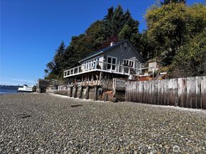 13037 SW Bachelor Road, Vashon WA 98070