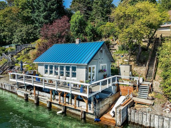 13037 SW Bachelor Road, Vashon WA 98070