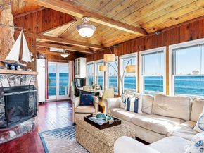 13037 SW Bachelor Road, Vashon WA 98070