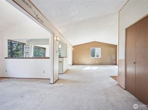750 NE Woods Court, Bremerton WA 98311