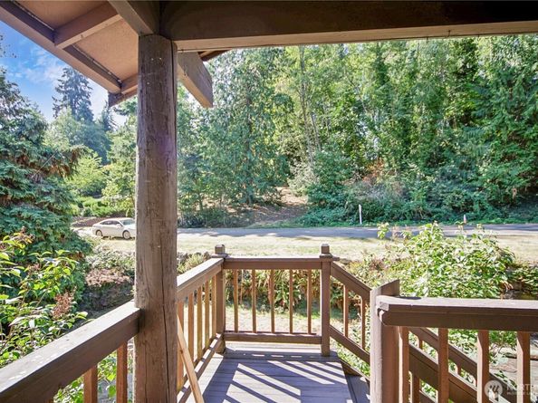 750 NE Woods Court, Bremerton WA 98311