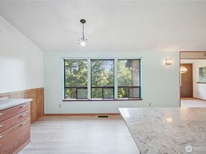 750 NE Woods Court, Bremerton WA 98311