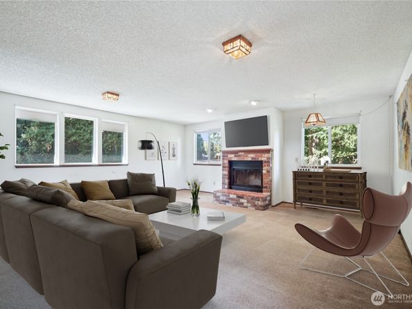 750 NE Woods Court, Bremerton WA 98311
