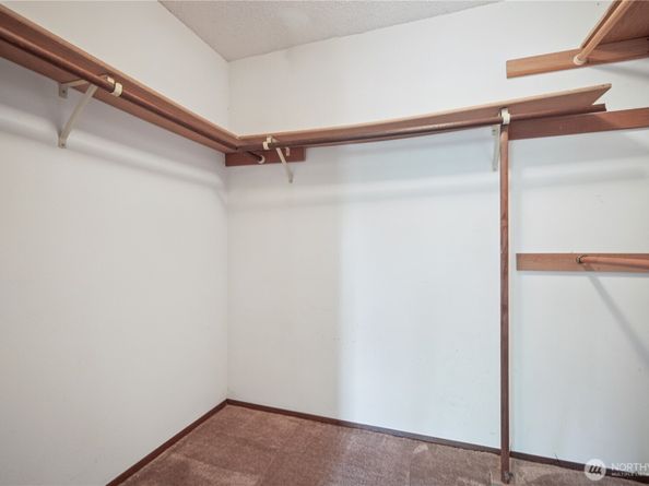 750 NE Woods Court, Bremerton WA 98311
