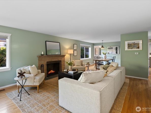 8564 30th Avenue NW, Seattle WA 98117