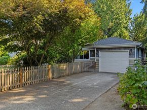 8564 30th Avenue NW, Seattle WA 98117