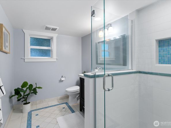 8564 30th Avenue NW, Seattle WA 98117