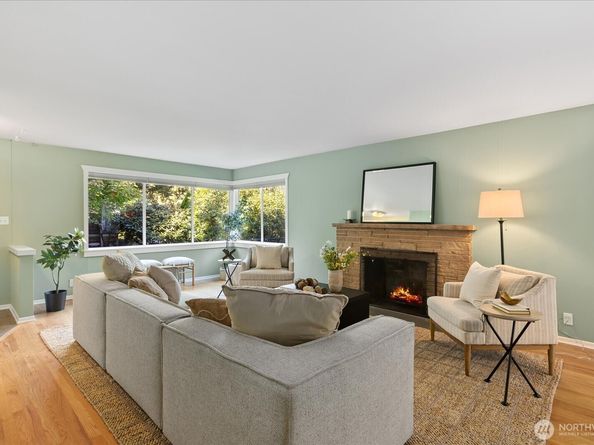 8564 30th Avenue NW, Seattle WA 98117