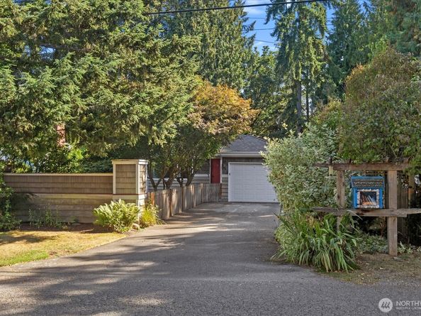 8564 30th Avenue NW, Seattle WA 98117