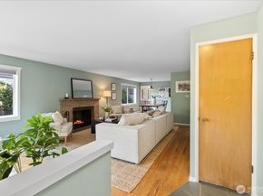 8564 30th Avenue NW, Seattle WA 98117