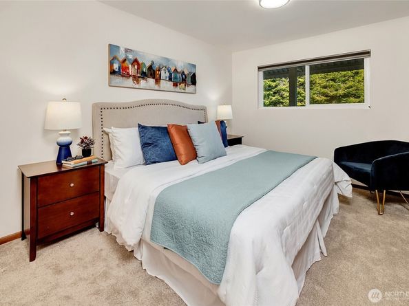 500 Olympic Place 304, Seattle WA 98119