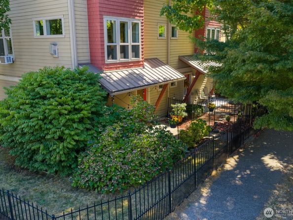 1201 N 88th Street, Seattle WA 98103