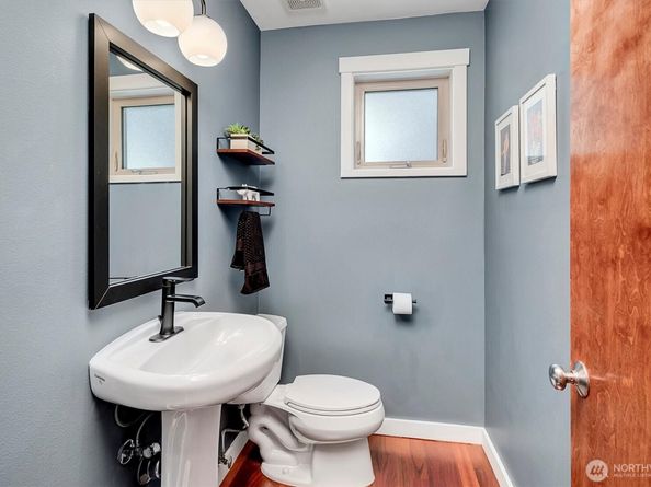 1201 N 88th Street, Seattle WA 98103