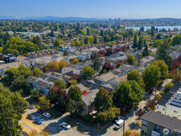 1201 N 88th Street, Seattle WA 98103