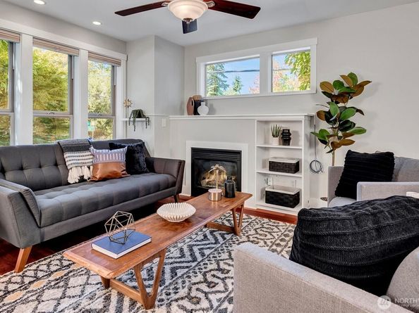 1201 N 88th Street, Seattle WA 98103