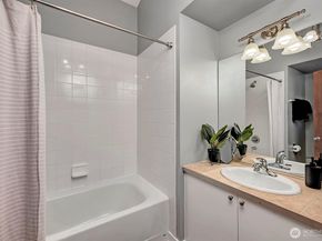 1201 N 88th Street, Seattle WA 98103