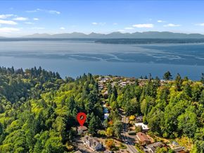 1061 NW 167th St, Shoreline WA 98177