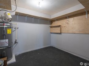 19725 76th Avenue W B1, Lynnwood WA 98036