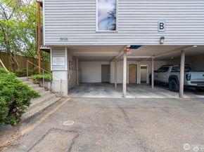 19725 76th Avenue W B1, Lynnwood WA 98036