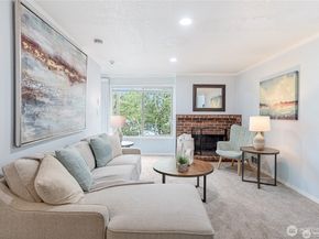 19725 76th Avenue W B1, Lynnwood WA 98036