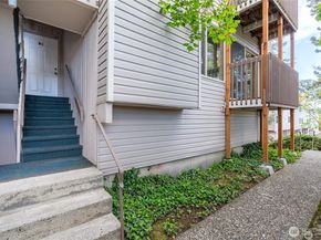 19725 76th Avenue W B1, Lynnwood WA 98036
