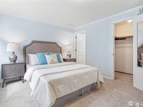 19725 76th Avenue W B1, Lynnwood WA 98036