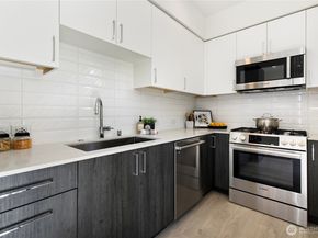 109 22nd Avenue E C, Seattle WA 98112